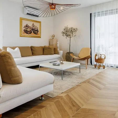 Pensión Casa Lei By 4*